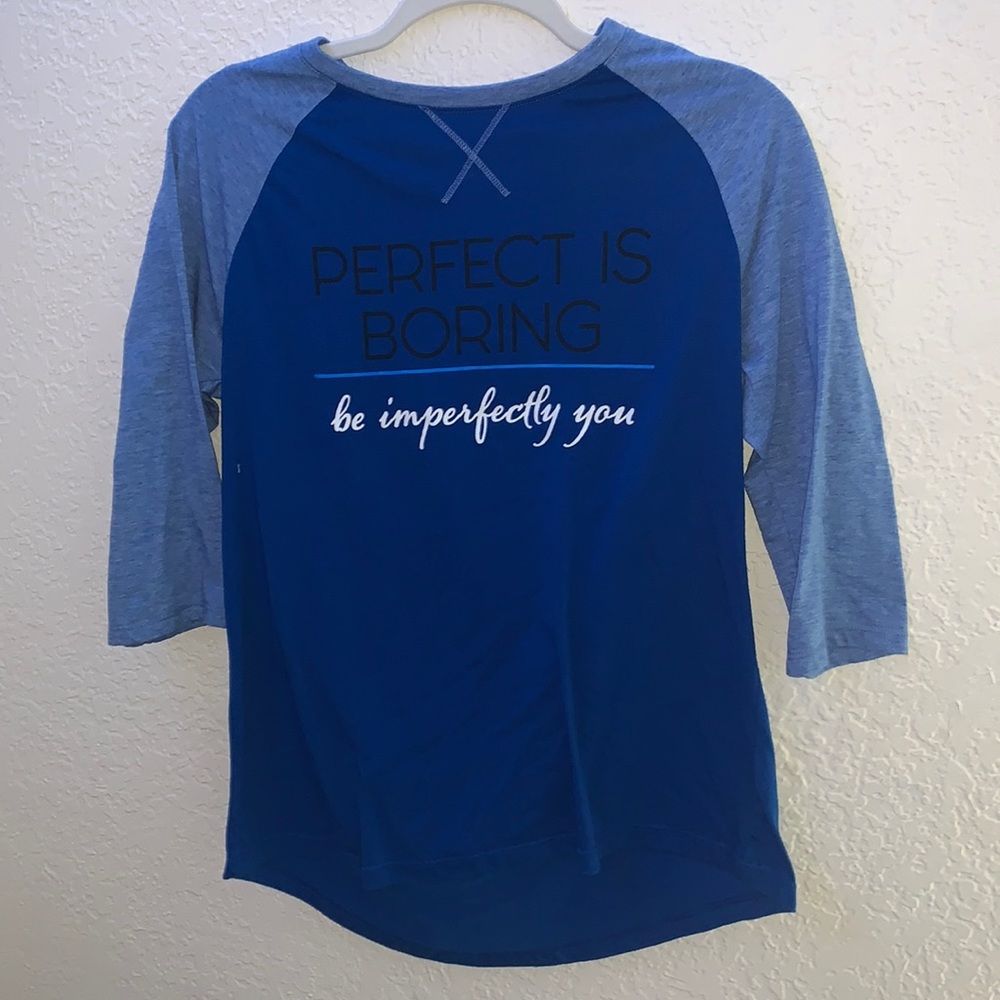 blue medium sleeve tshirt